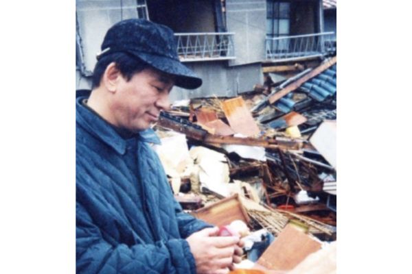杉良太郎さんは阪神淡路大震災の直後から支援活動